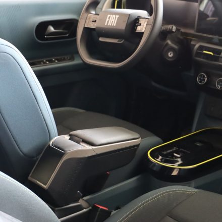 RATI ARMSTER 2 kartámasz FIAT GRANDE PANDA ELECTRIC 2024-  [szürke,vegán bőr]