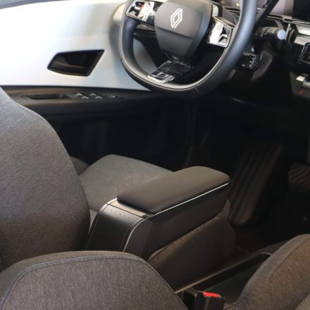 RATI ARMSTER S kartámasz RENAULT 5 E-TECH 2024-  [fekete,szövet]