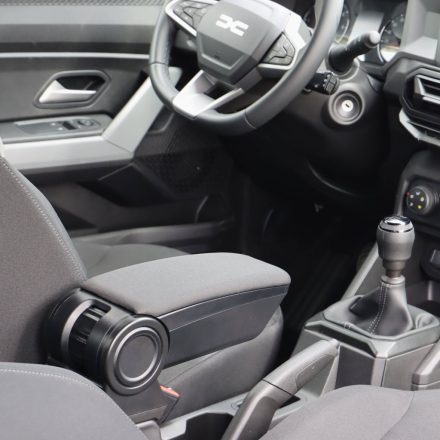 RATI ARMSTER 3 kartámasz DACIA DUSTER 2024-  [fekete,szövet]