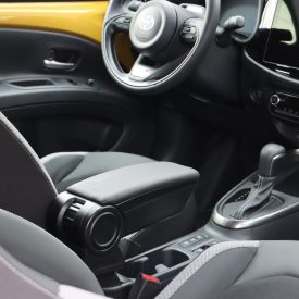   RATI ARMSTER 3 kartámasz TOYOTA AYGO X HYBRID 2026-  [fekete,vegán bőr]